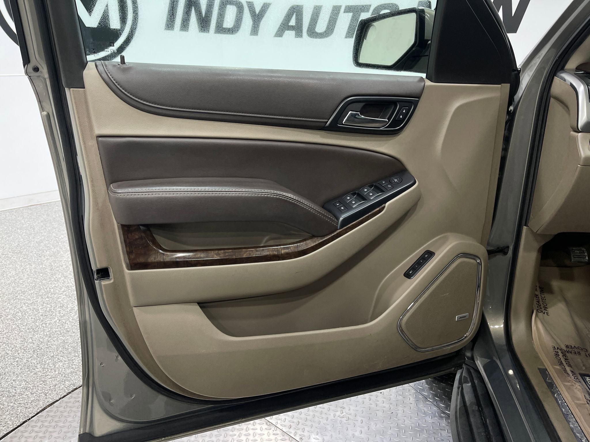 Used 2018 Chevrolet Tahoe LT AWD/4WD image 16