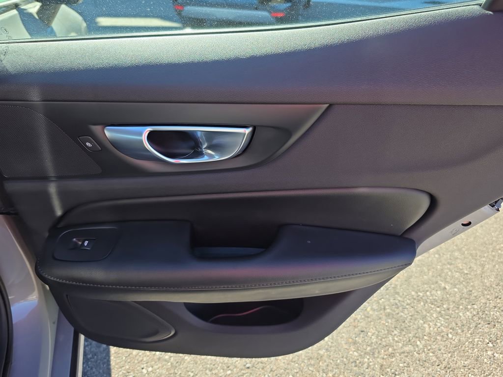 Certified 2024 Volvo S60 B5 Core image 14