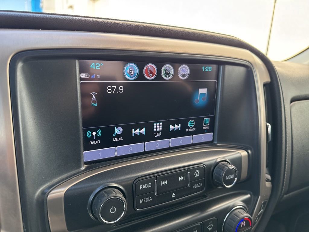 Used 2017 GMC Sierra 2500 Denali AWD/4WD image 18