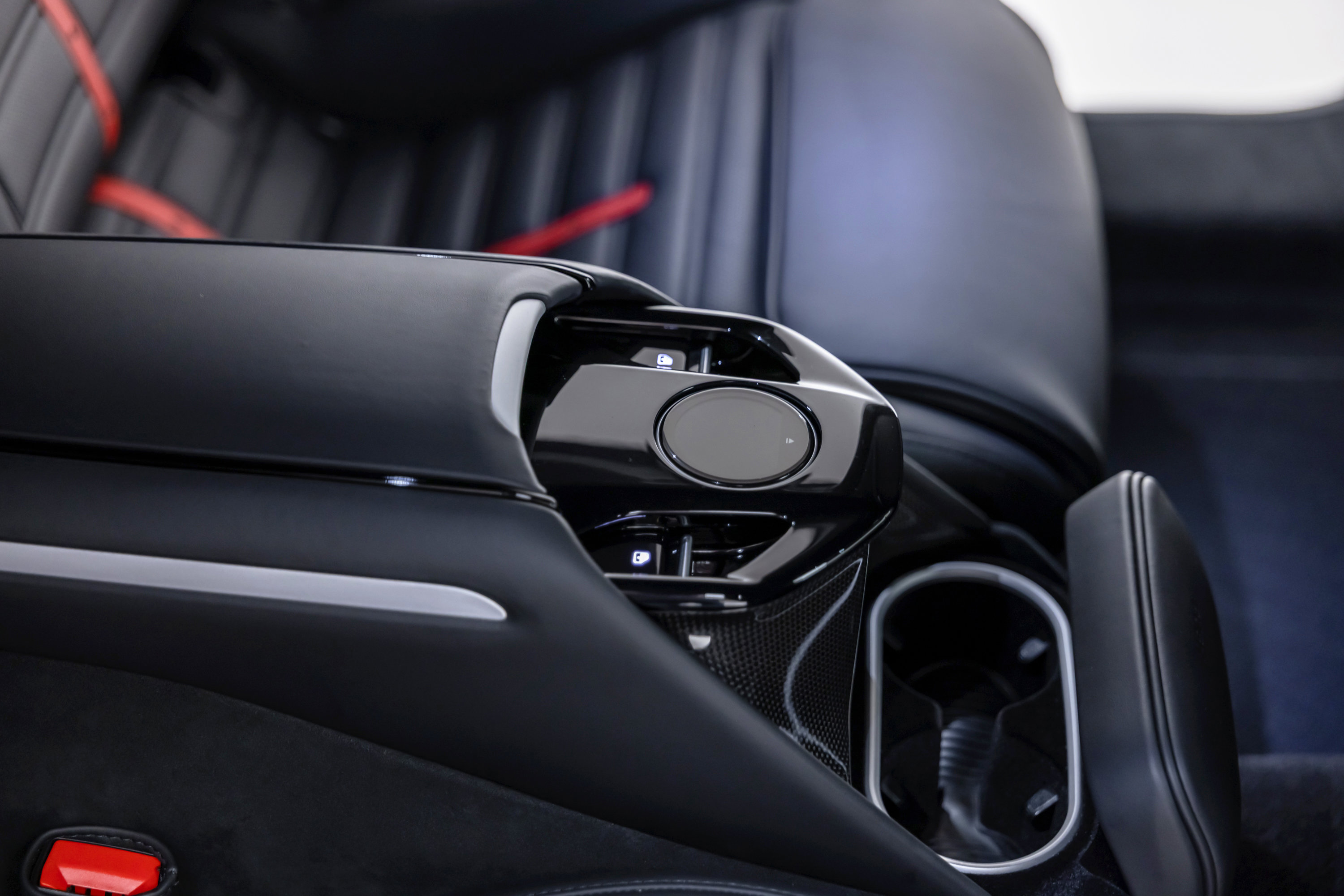 Certified 2023 Ferrari Purosangue image 31