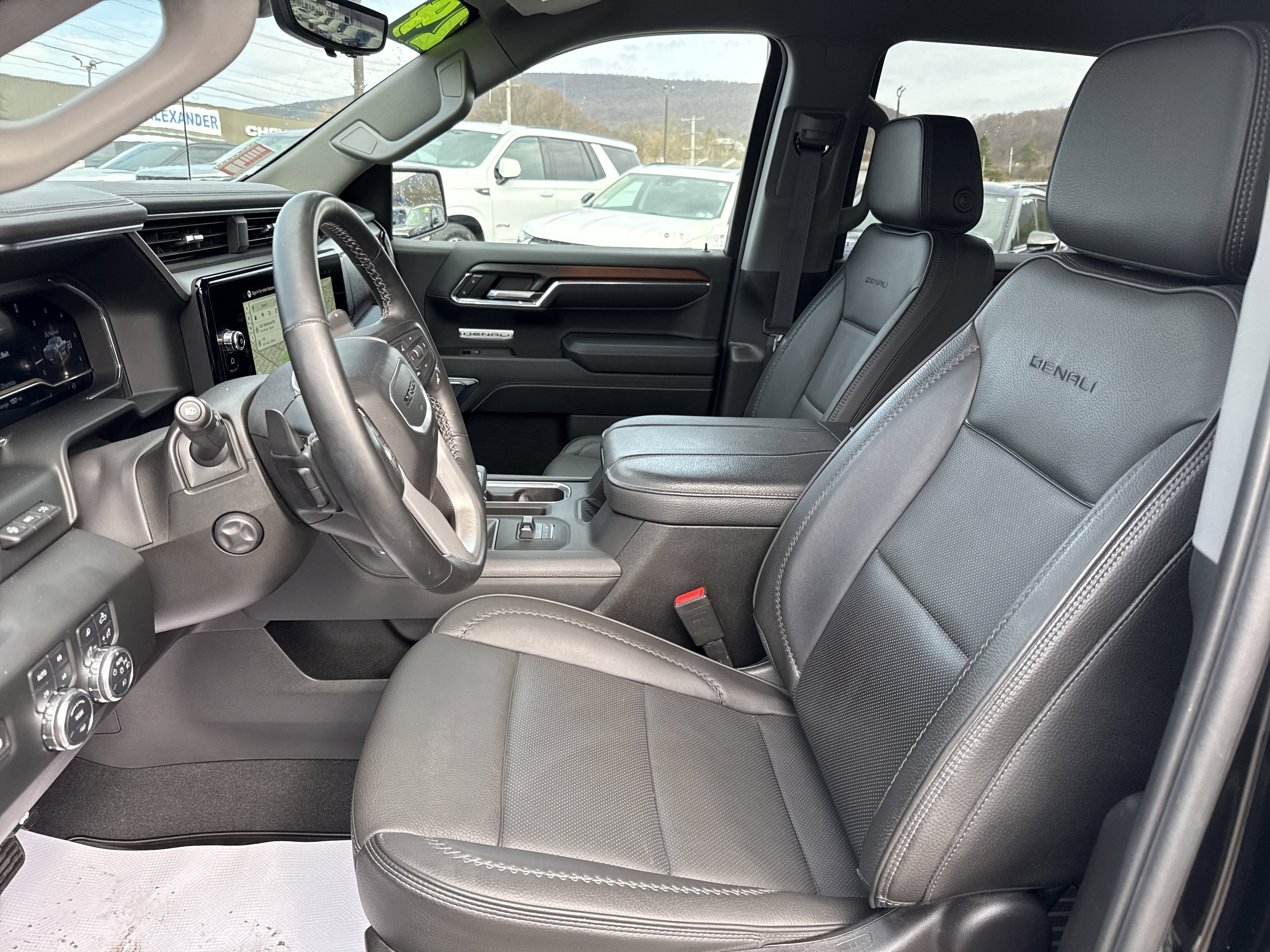 Used 2024 GMC Sierra 1500 Denali w/ Technology Package image 12