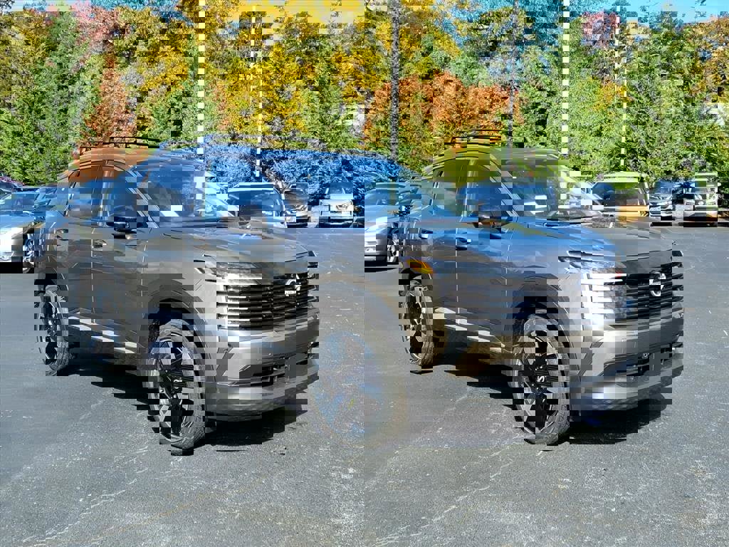 New 2026 Nissan Kicks SR image 1