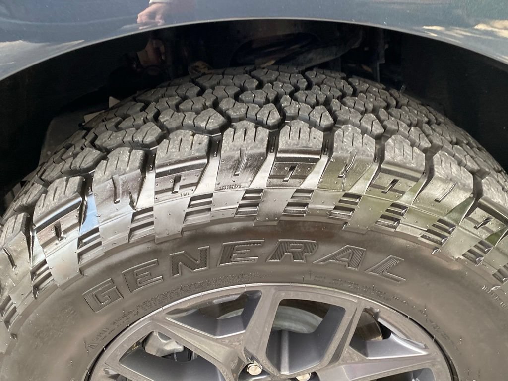 Used 2025 Ford Expedition Tremor AWD/4WD image 49