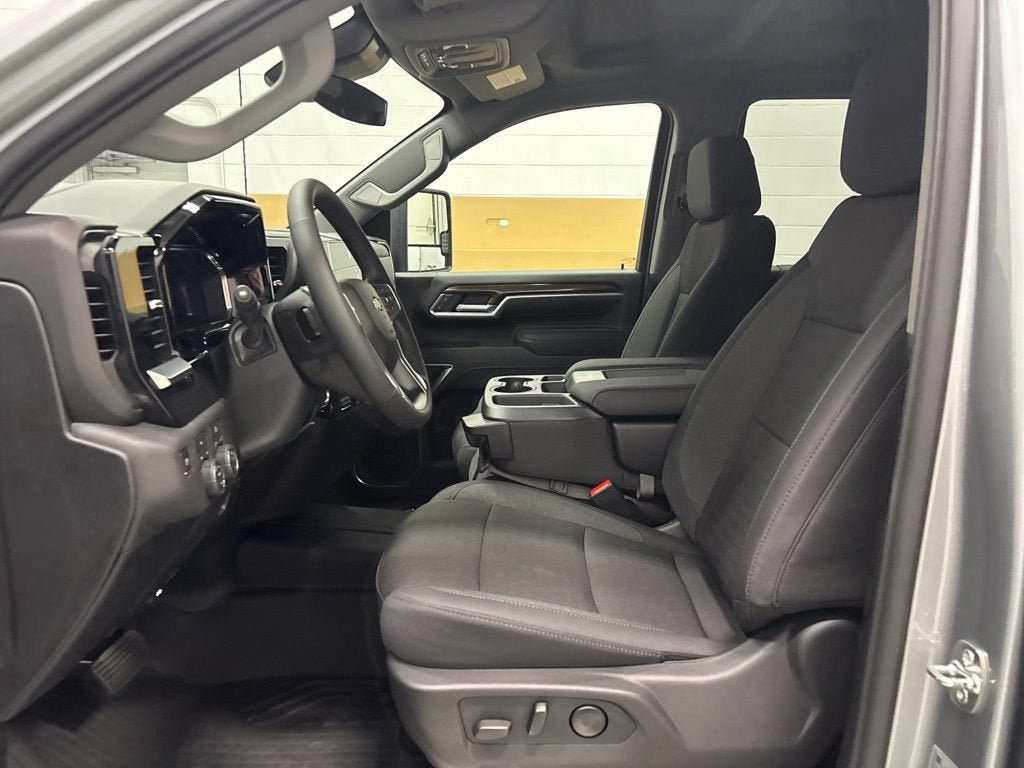 New 2026 Chevrolet Silverado 2500 LT AWD/4WD image 18