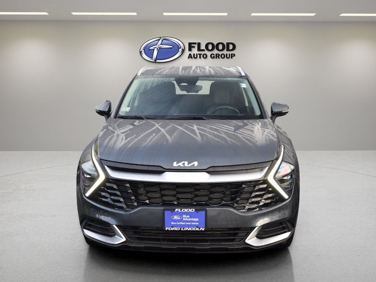Used 2024 Kia Sportage EX AWD/4WD image 2