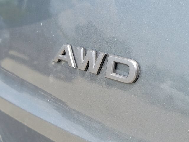 Used 2024 Nissan Rogue S AWD/4WD image 8