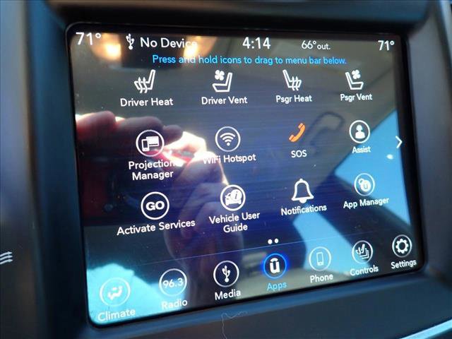 Used 2018 Chrysler 300 Limited image 23