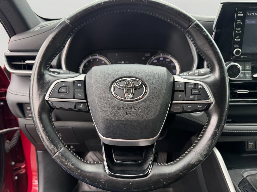 Used 2022 Toyota Highlander XSE w/ Protection Package #3 (TMS) AWD/4WD image 19