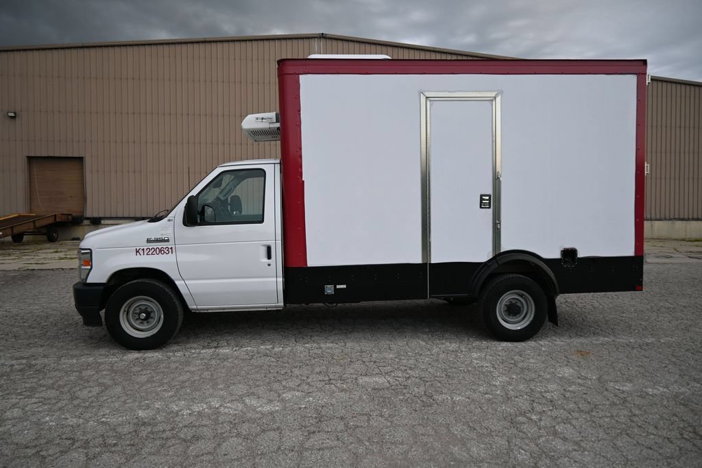 Used 2023 Ford E-350 and Econoline 350 Super Duty w/ Power Windows & Locks Group RWD image 2