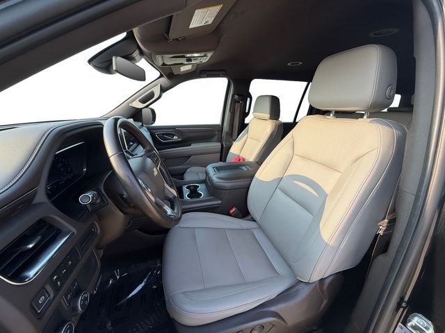 Used 2023 Chevrolet Suburban LT RWD image 10