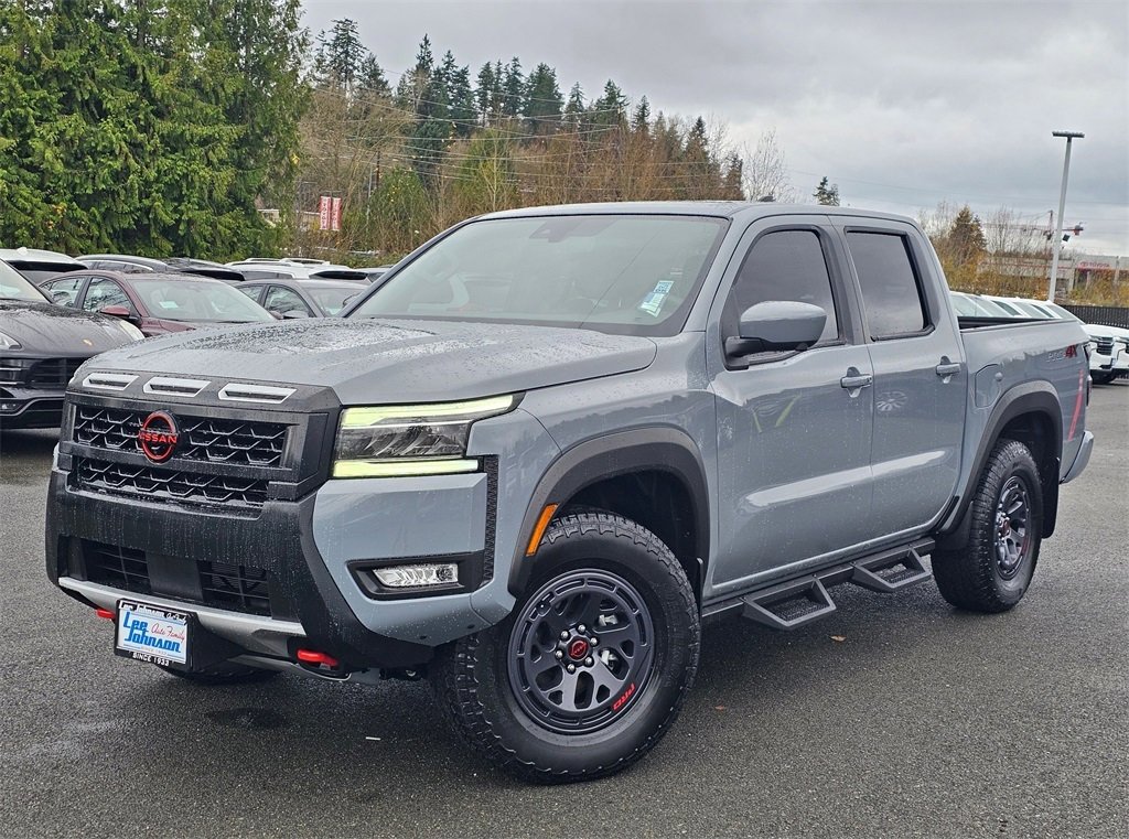 Used 2025 Nissan Frontier PRO-4X w/ Pro Premium Package image 1