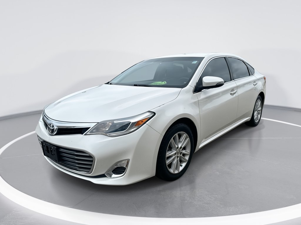 Used 2014 Toyota Avalon XLE FWD image 1