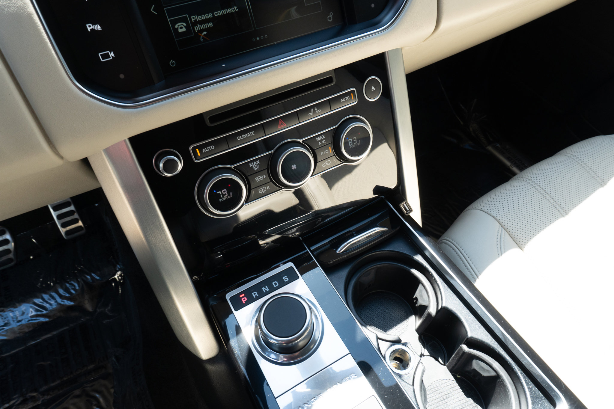 Used 2016 Land Rover Range Rover Supercharged image 19