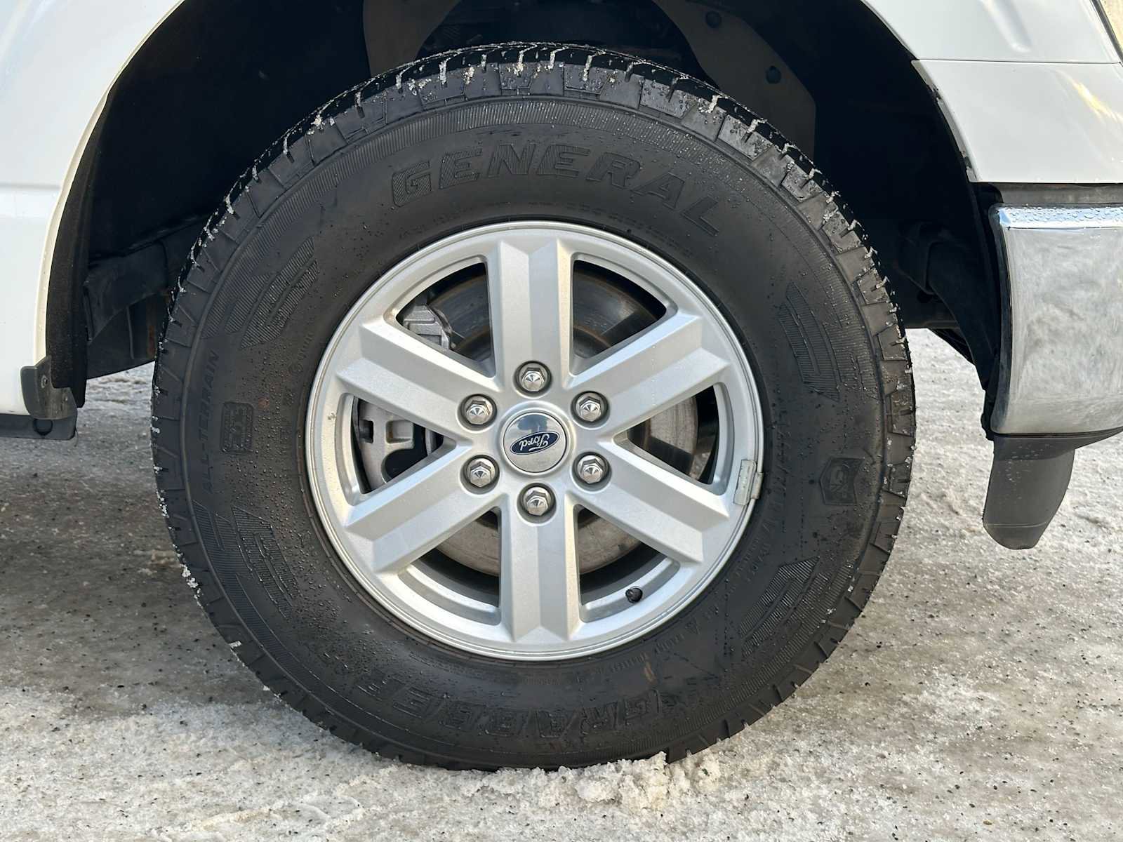 Used 2022 Ford F150 XLT w/ Trailer Tow Package image 9