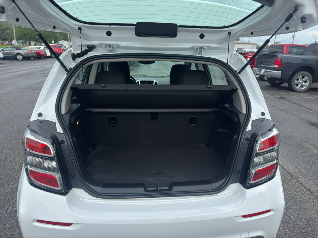 Used 2017 Chevrolet Sonic LT FWD image 8