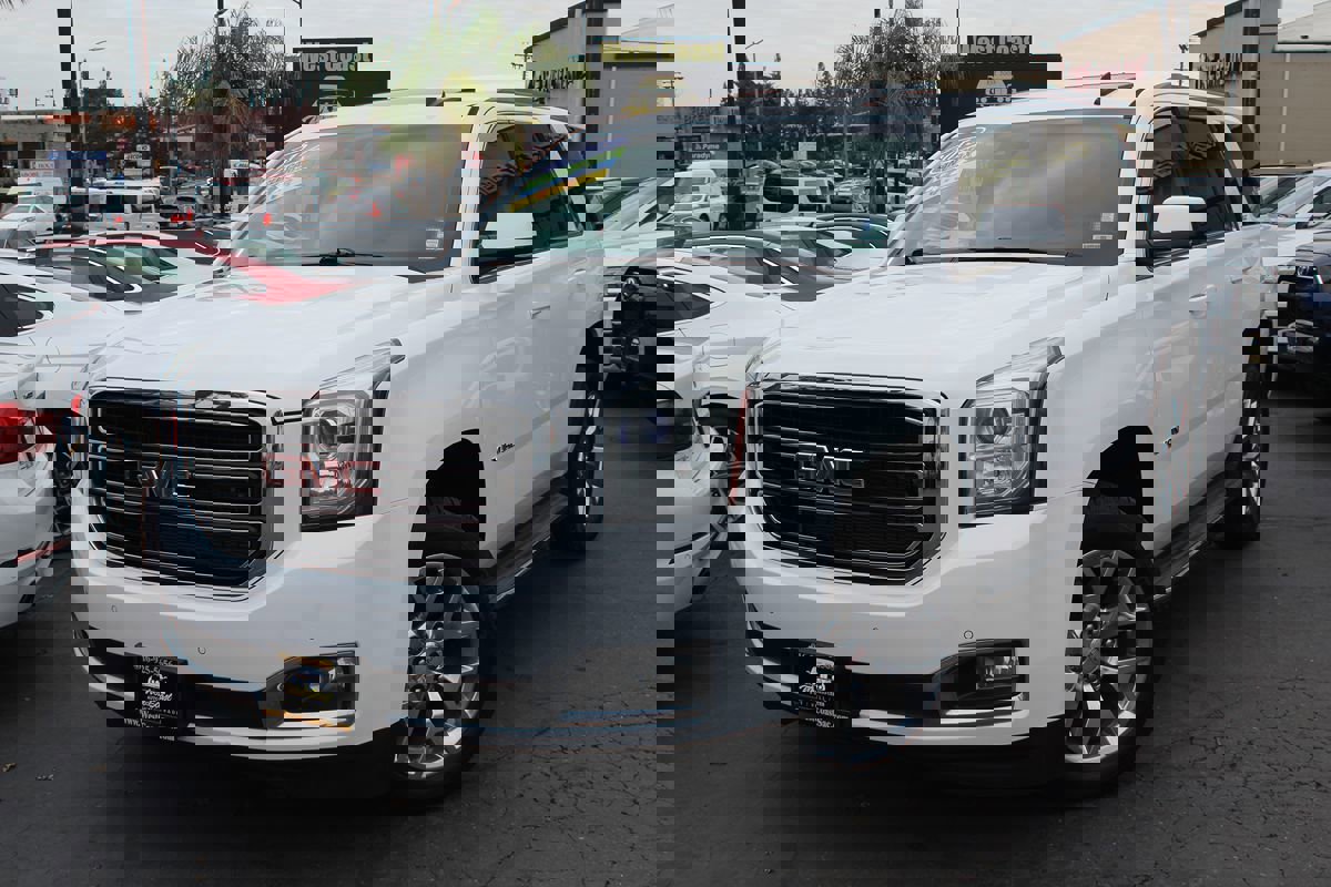 Used 2015 GMC Yukon SLT w/ Open Road Package image 45