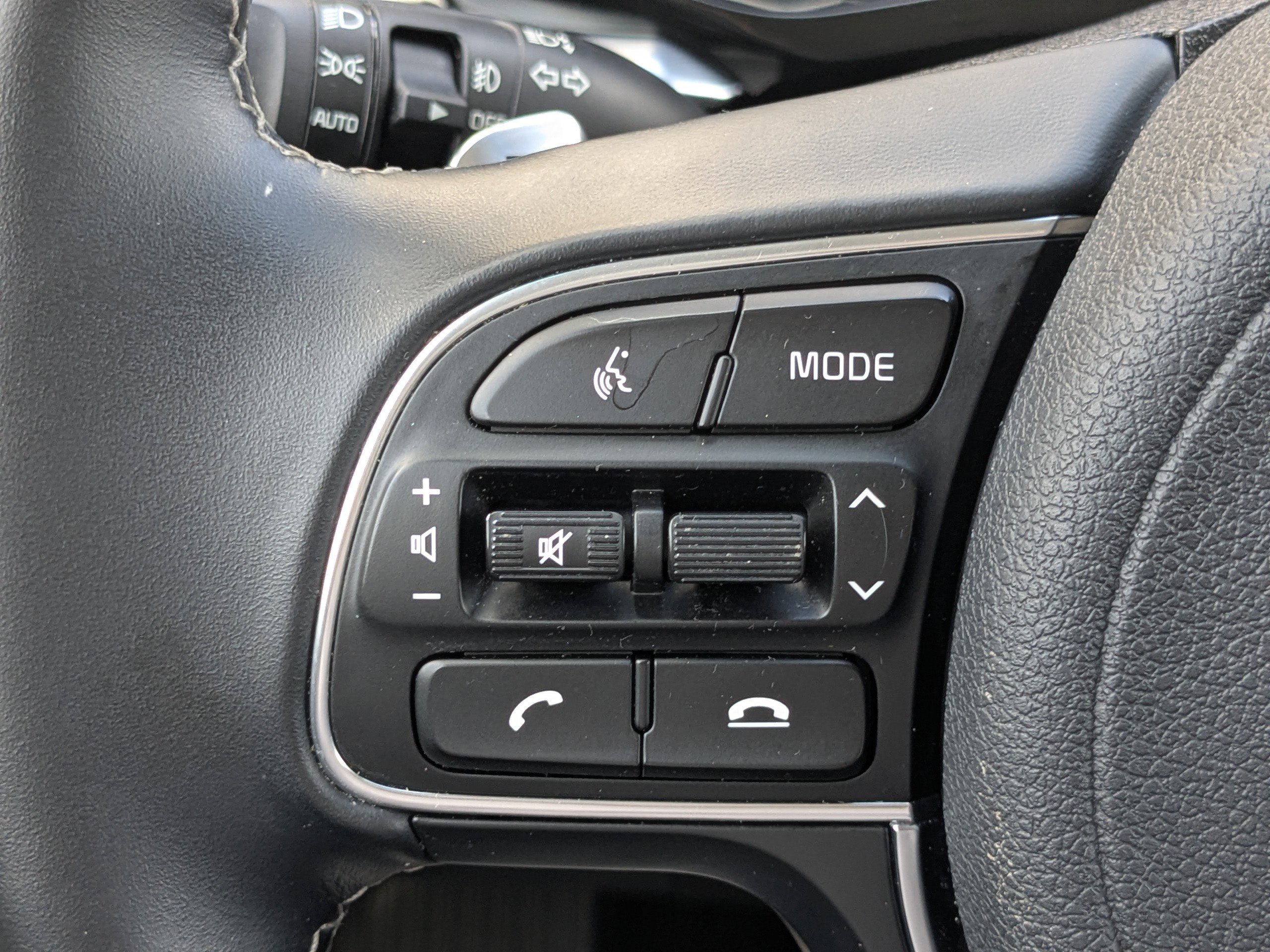 Used 2022 Kia Niro EX Premium image 25