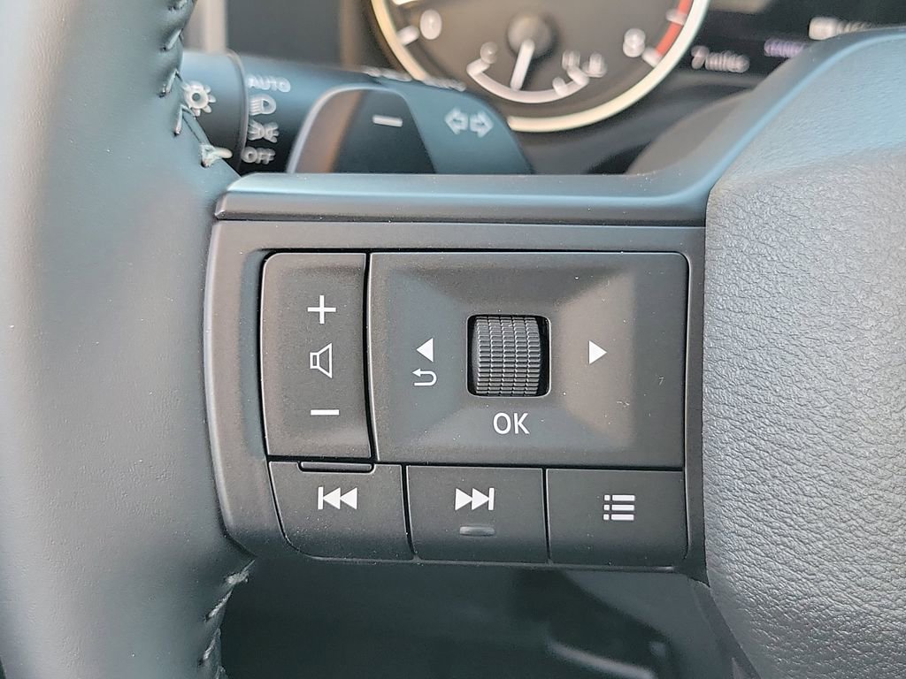 New 2026 Nissan Rogue SV image 6