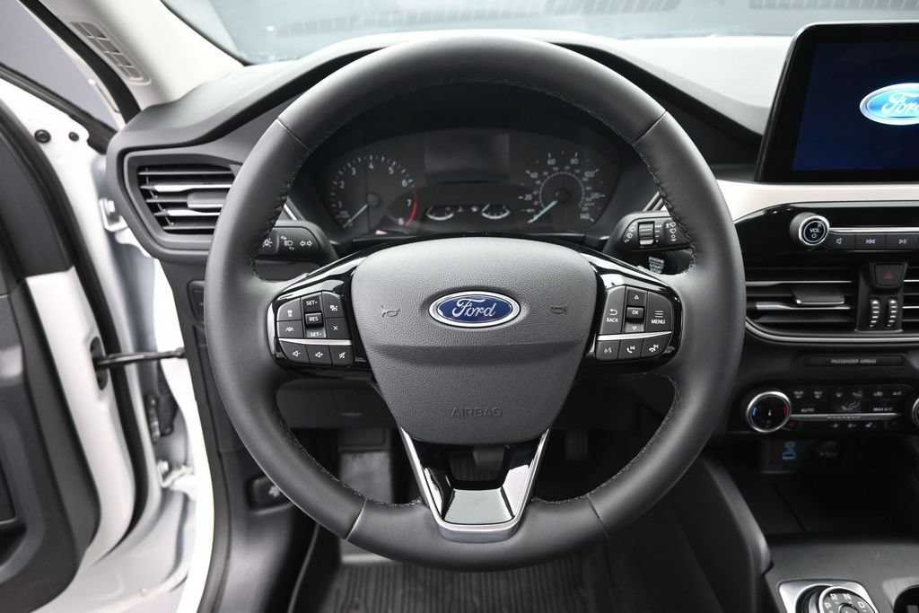Used 2022 Ford Escape SEL FWD image 15