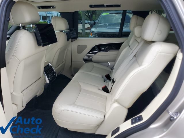 Used 2023 Land Rover Range Rover Long Wheelbase SE AWD/4WD image 13