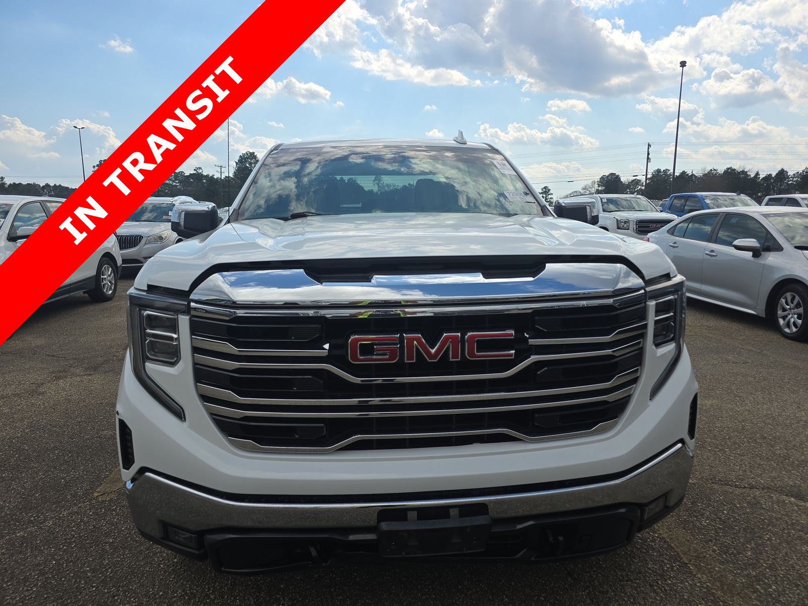 Used 2022 GMC Sierra 1500 SLT RWD image 1