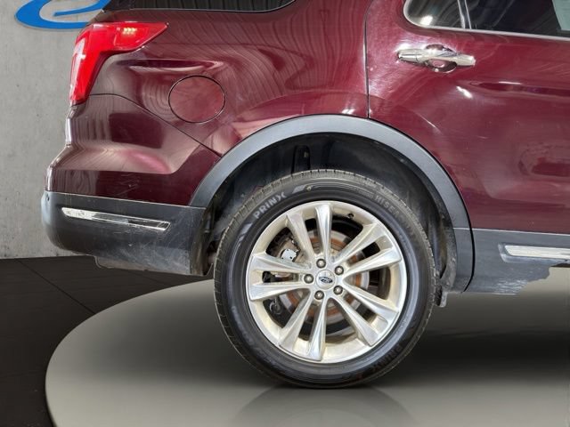 Used 2019 Ford Explorer Limited w/ Ford Safe & Smart Package AWD/4WD image 38