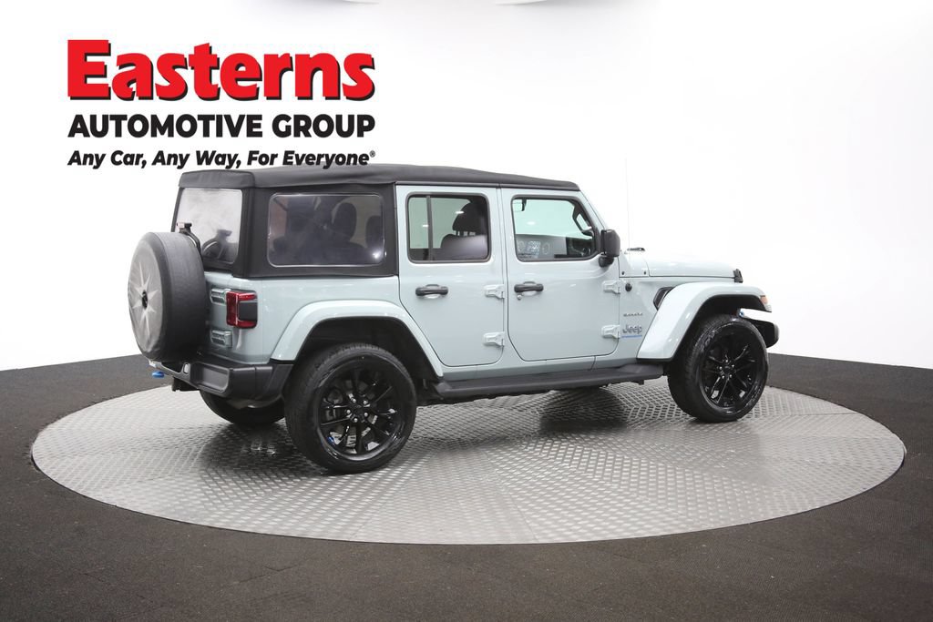 Used 2023 Jeep Wrangler Unlimited Sahara w/ Cold Weather Group AWD/4WD image 42