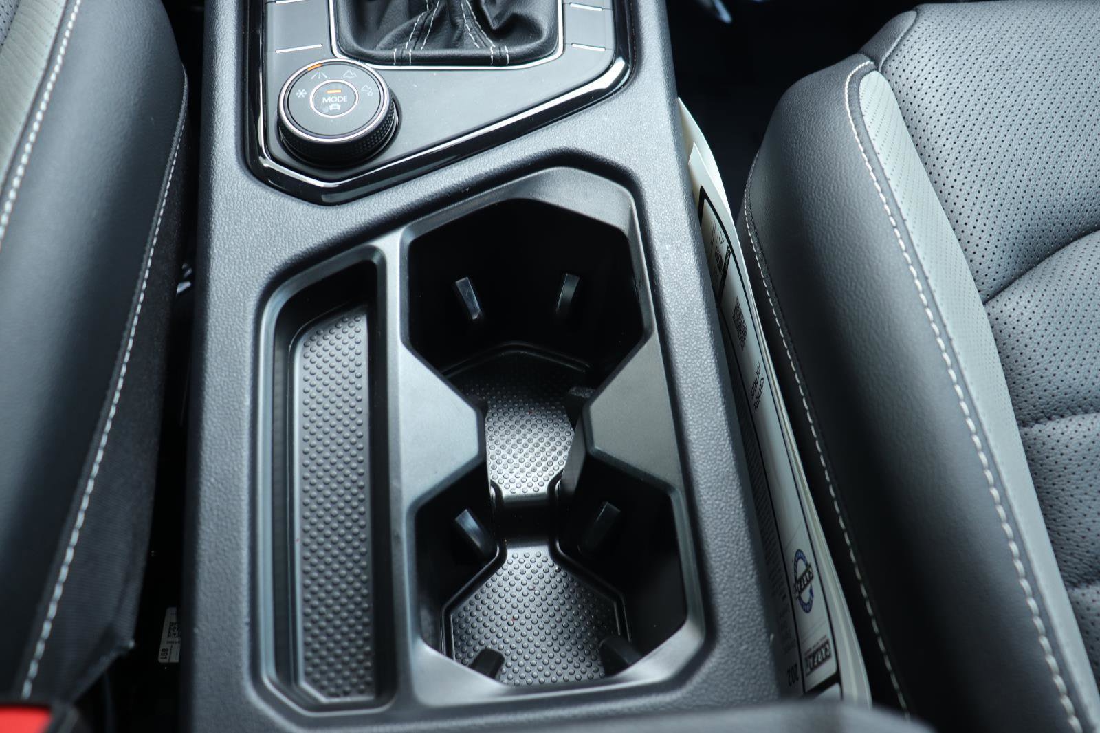 Used 2023 Volkswagen Taos SEL image 39