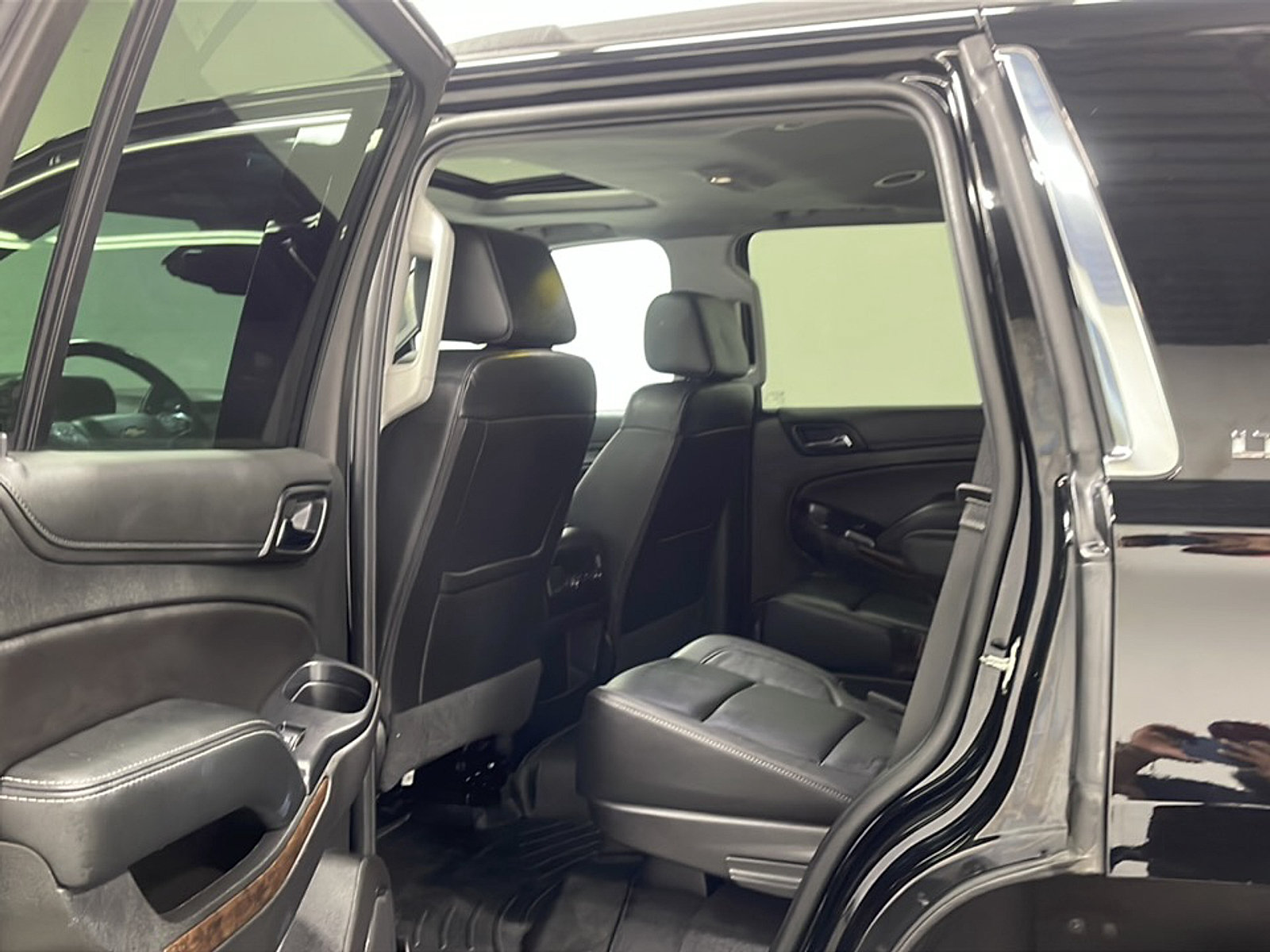 Used 2020 Chevrolet Tahoe LT w/ Max Trailering Package AWD/4WD image 15