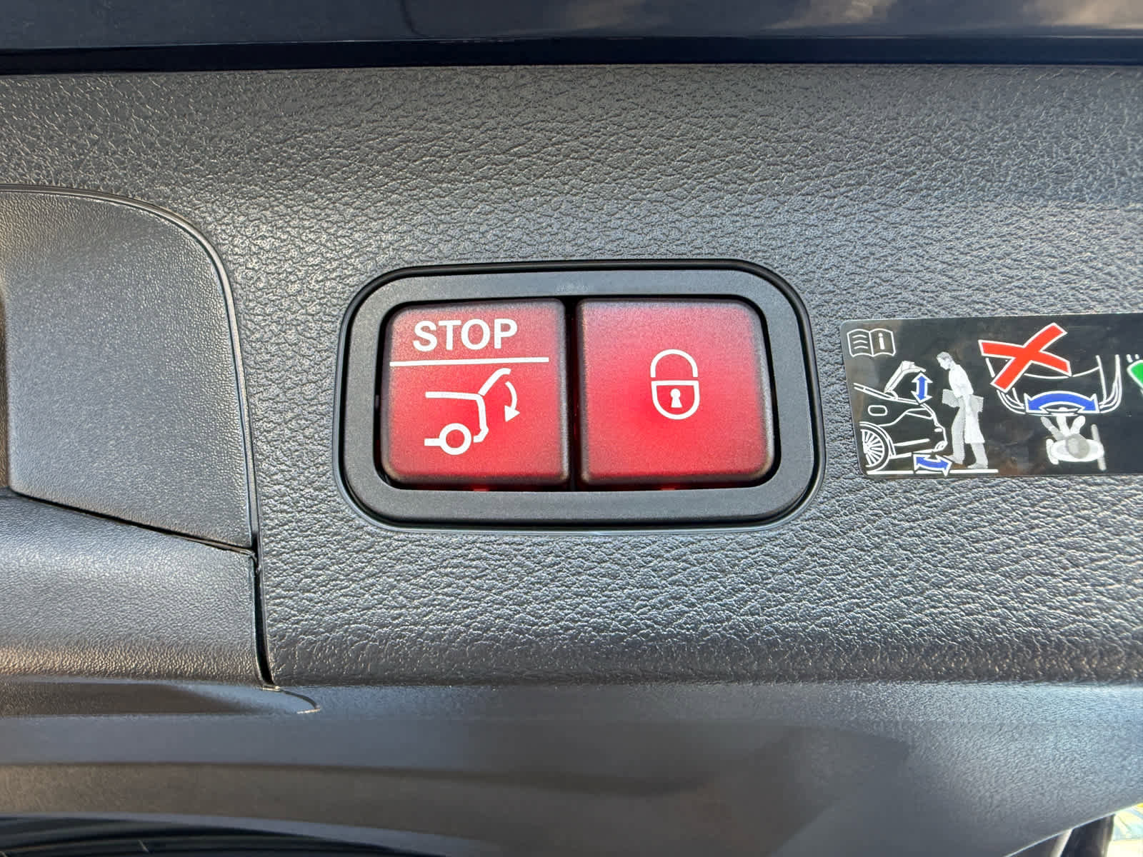 New 2026 Mercedes-Benz GLS 580 4MATIC image 37