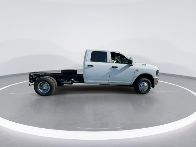 New 2026 RAM 3500 Tradesman w/ Chrome Appearance Group A AWD/4WD image 9