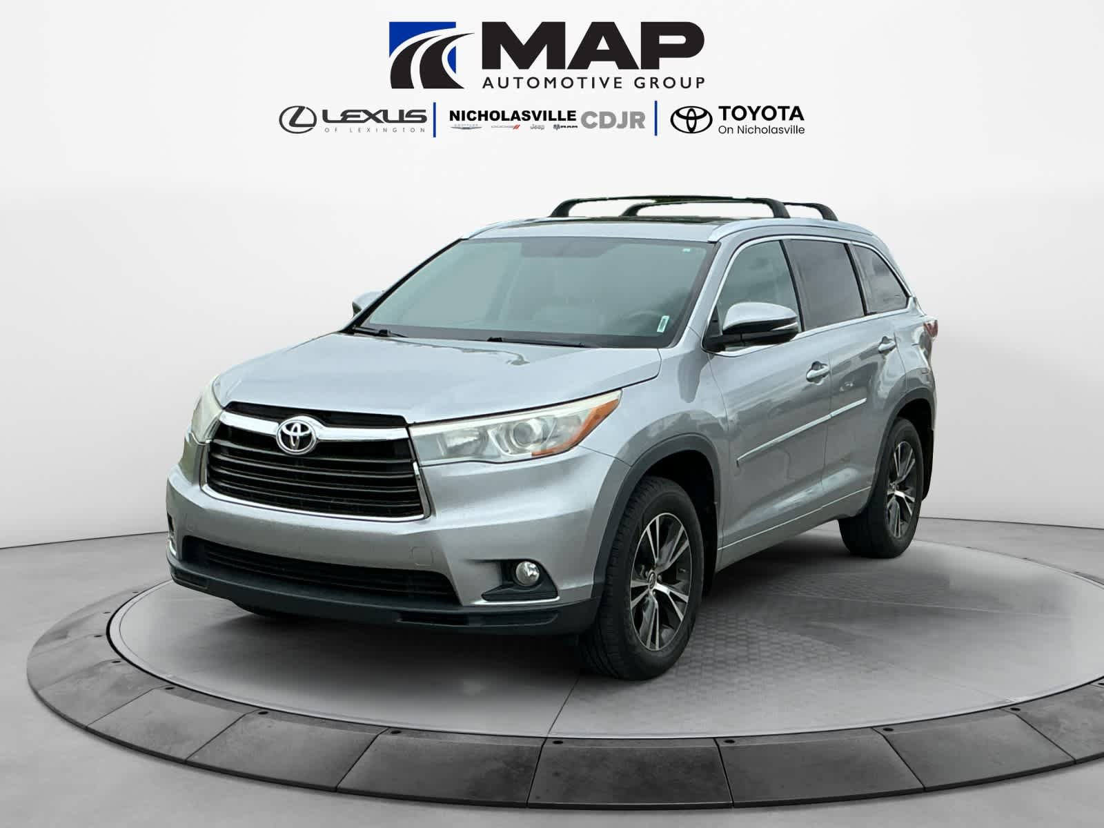 Used 2016 Toyota Highlander XLE w/ Protection Package #3 FWD image 1