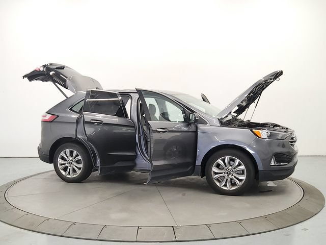 Used 2023 Ford Edge Titanium AWD/4WD image 16
