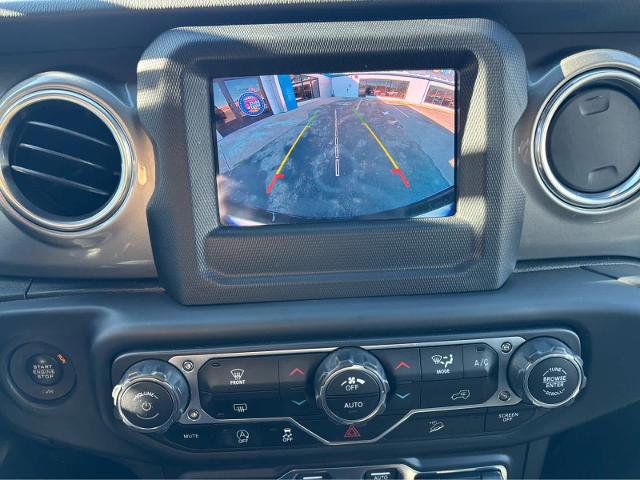 Used 2018 Jeep Wrangler Unlimited Sahara w/ Dual Top Group image 22