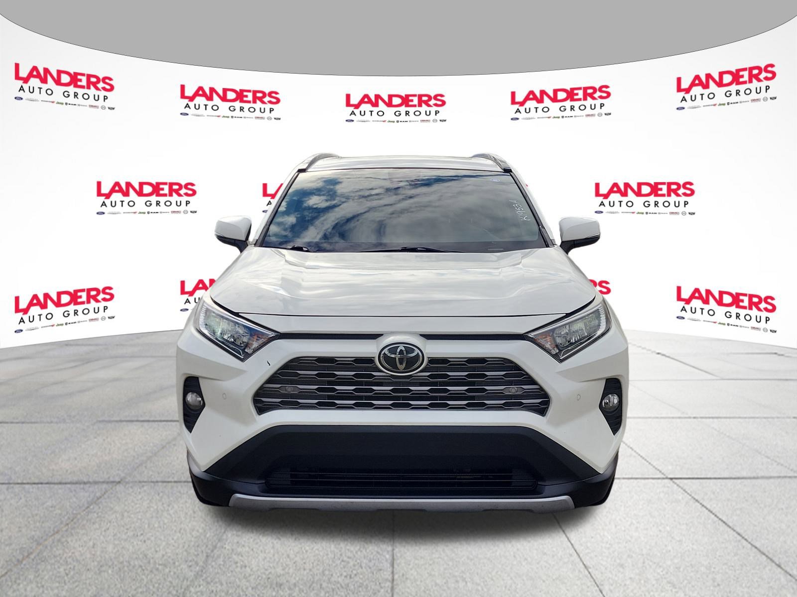 Used 2019 Toyota RAV4 Limited image 8