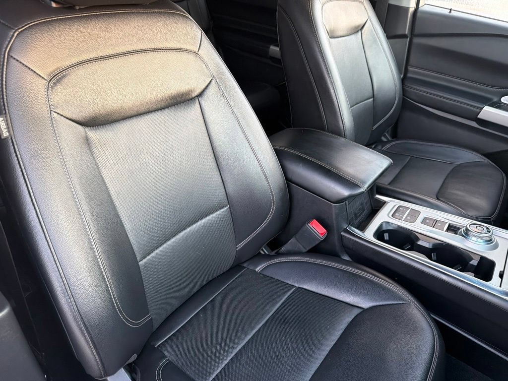 Certified 2023 Ford Explorer Limited w/ Limited Technology Package RWD image 34