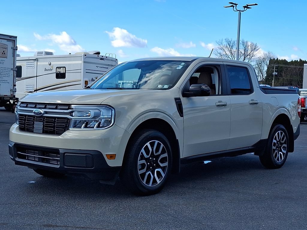 Used 2024 Ford Maverick Lariat w/ 4K Tow Package AWD/4WD image 6
