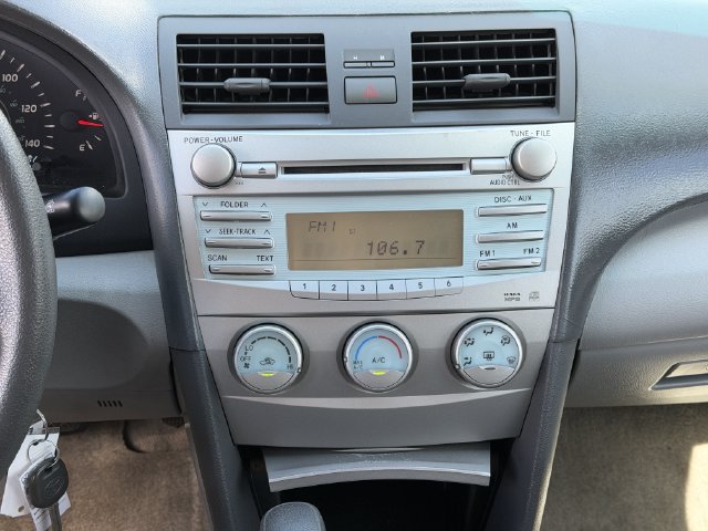 Used 2009 Toyota Camry LE FWD image 16