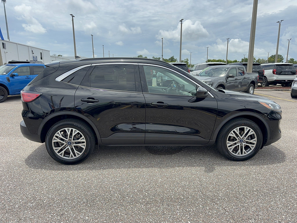 Certified 2022 Ford Escape SEL AWD/4WD image 5