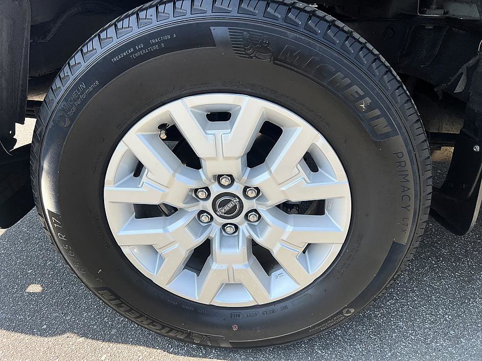 Certified 2022 Nissan Frontier SV w/ Technology Package RWD image 11