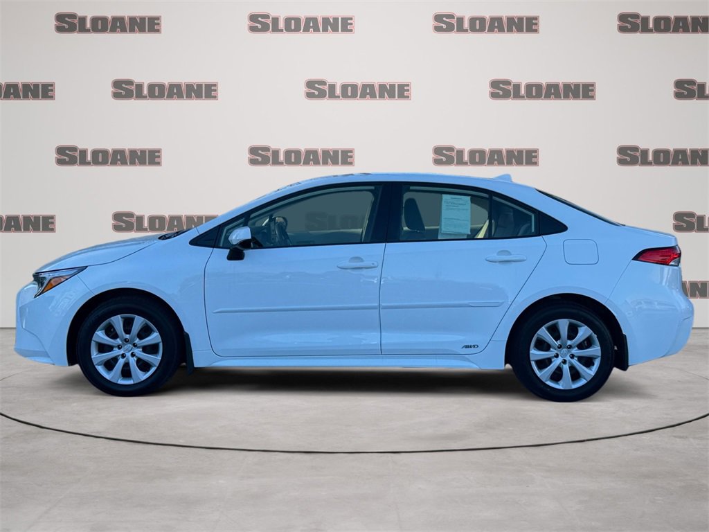 Used 2024 Toyota Corolla LE image 2