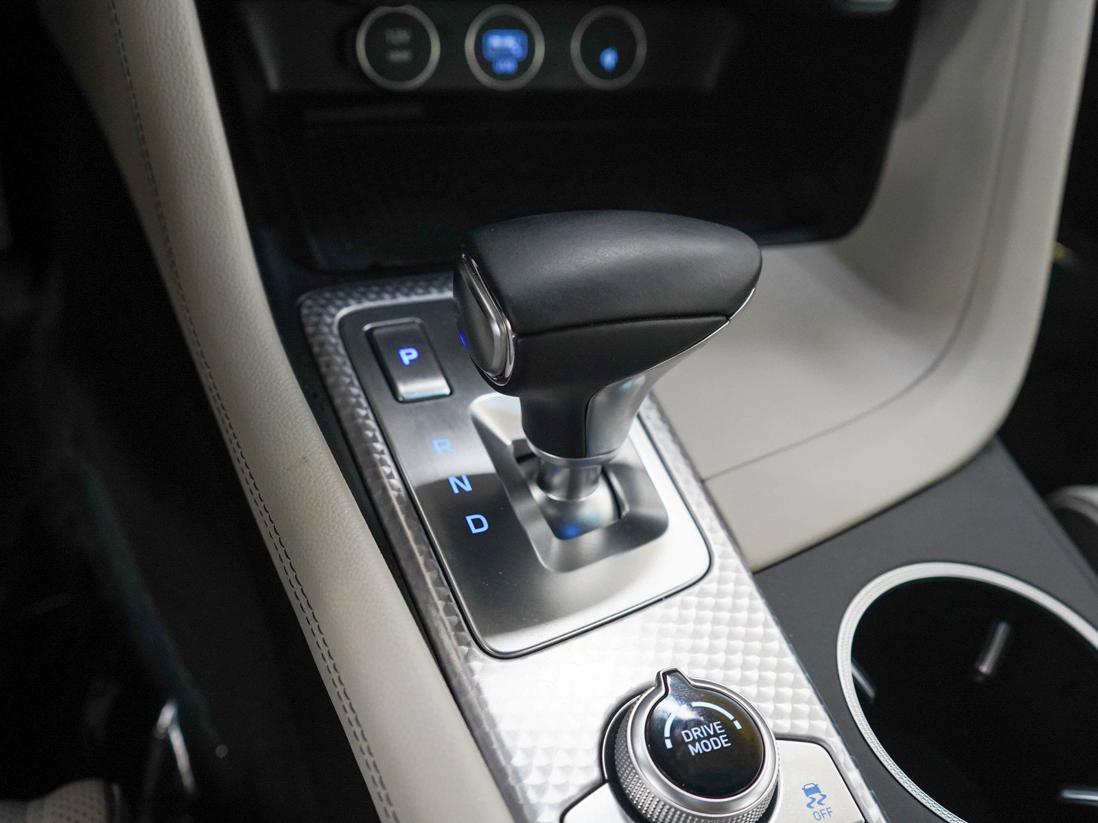 Used 2023 Genesis G70 2.0T w/ Sport Prestige Package AWD/4WD image 21