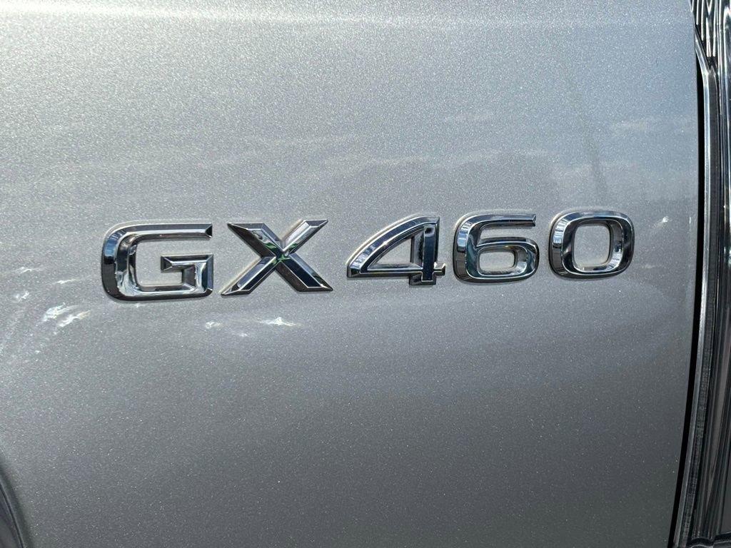 Used 2023 Lexus GX 460 Premium w/ Premium Package image 6
