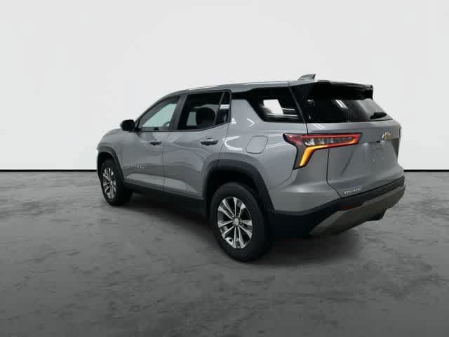 Used 2026 Chevrolet Equinox LT FWD image 9