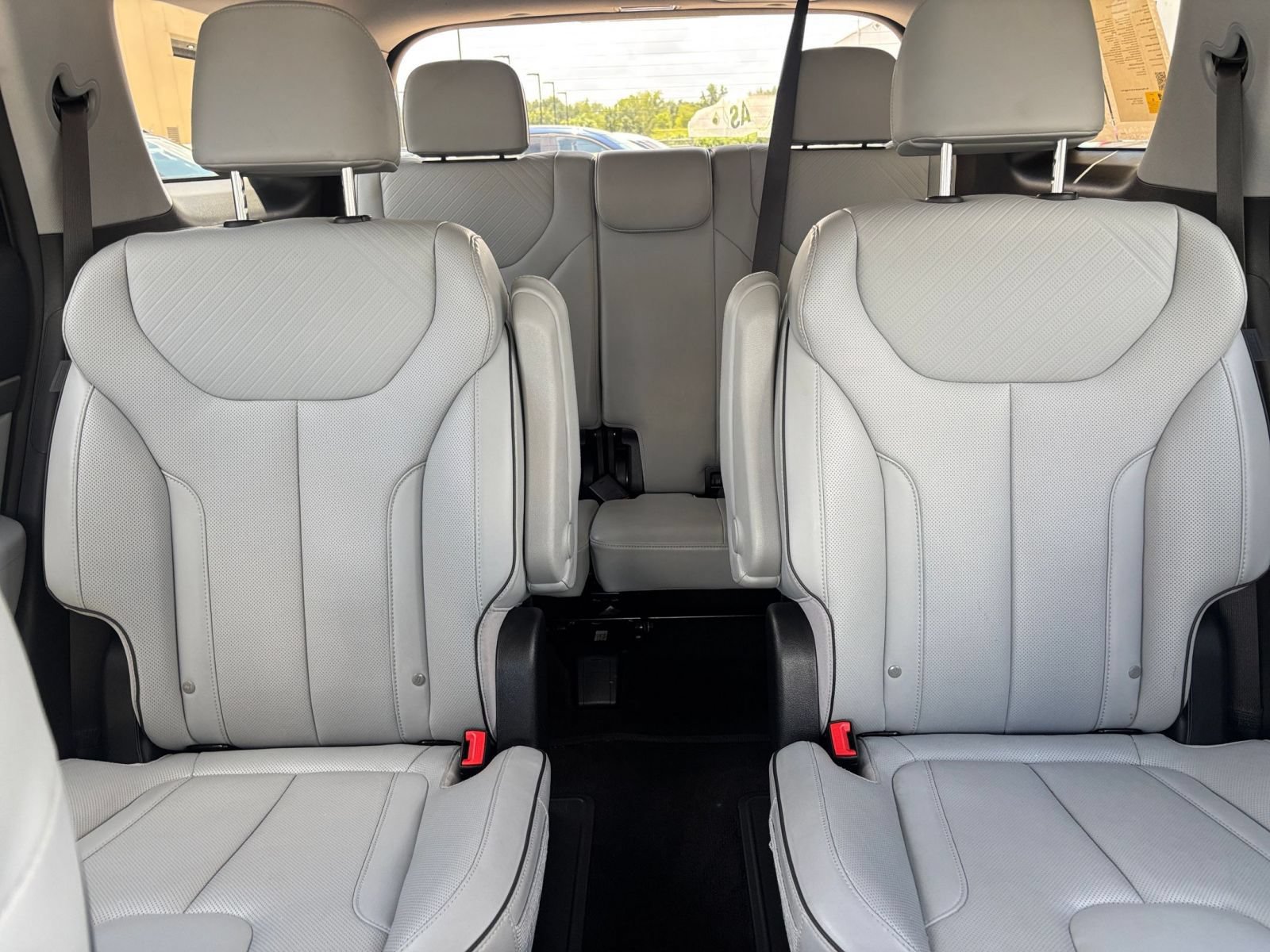 Used 2025 Hyundai Palisade SEL FWD image 42
