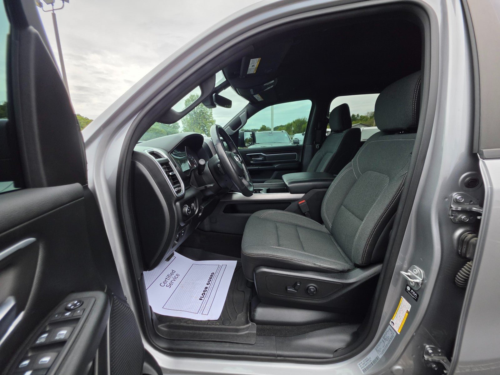 Used 2021 RAM 1500 Big Horn AWD/4WD image 30