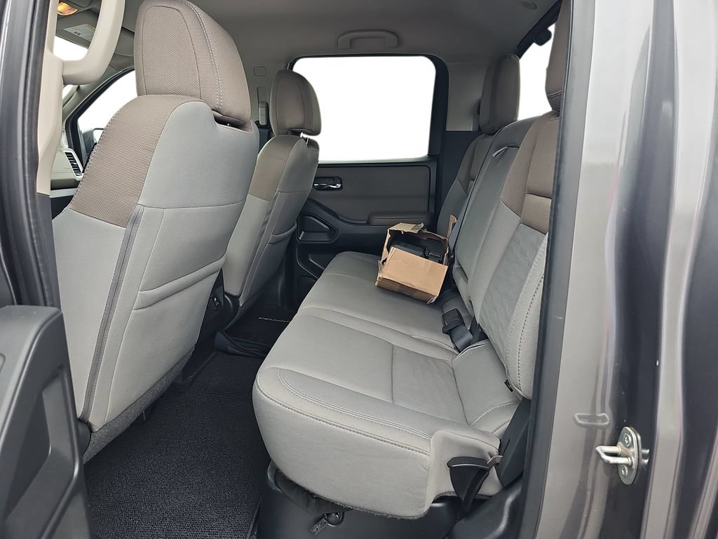 Used 2022 Nissan Frontier SV AWD/4WD image 14