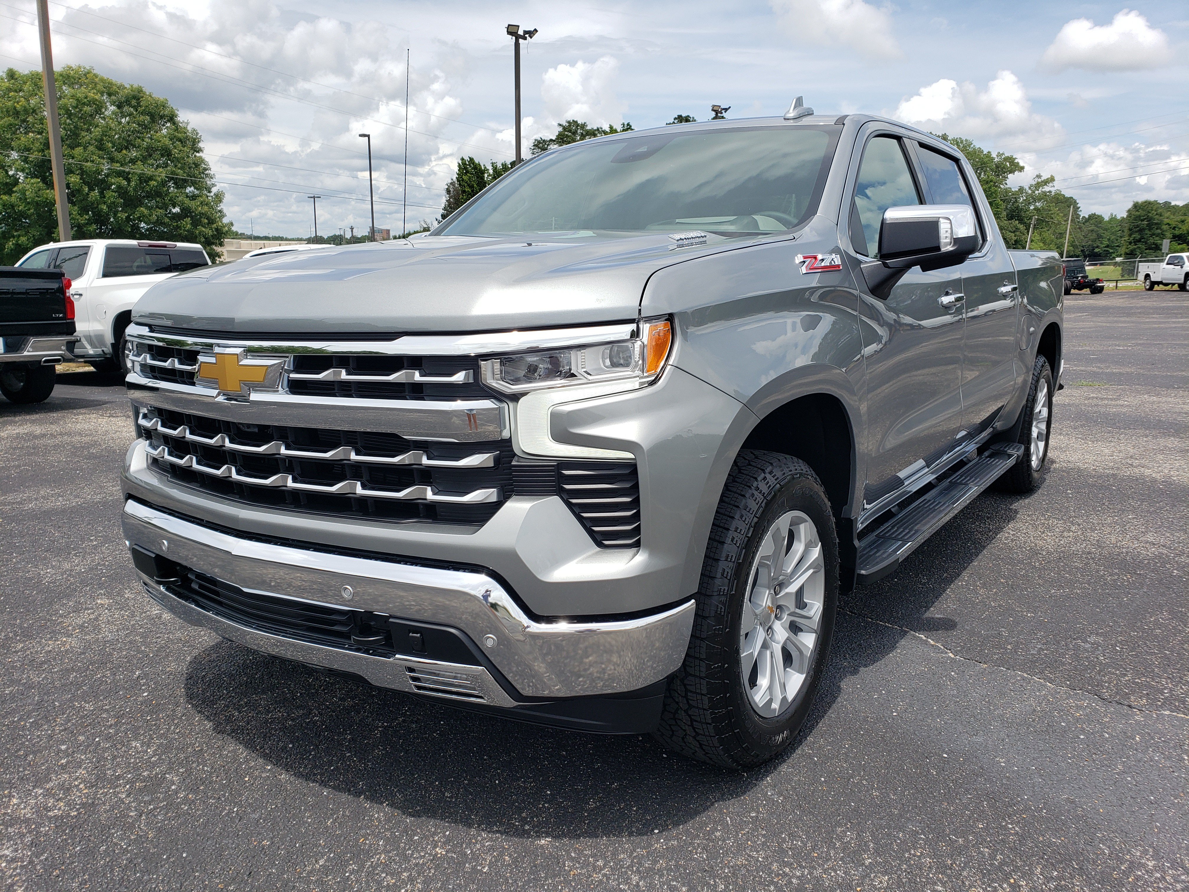 New 2026 Chevrolet Silverado 1500 LTZ AWD/4WD image 2