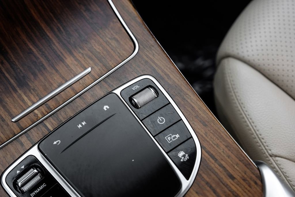 Used 2022 Mercedes-Benz GLC 300 w/ Premium Package Lite image 27