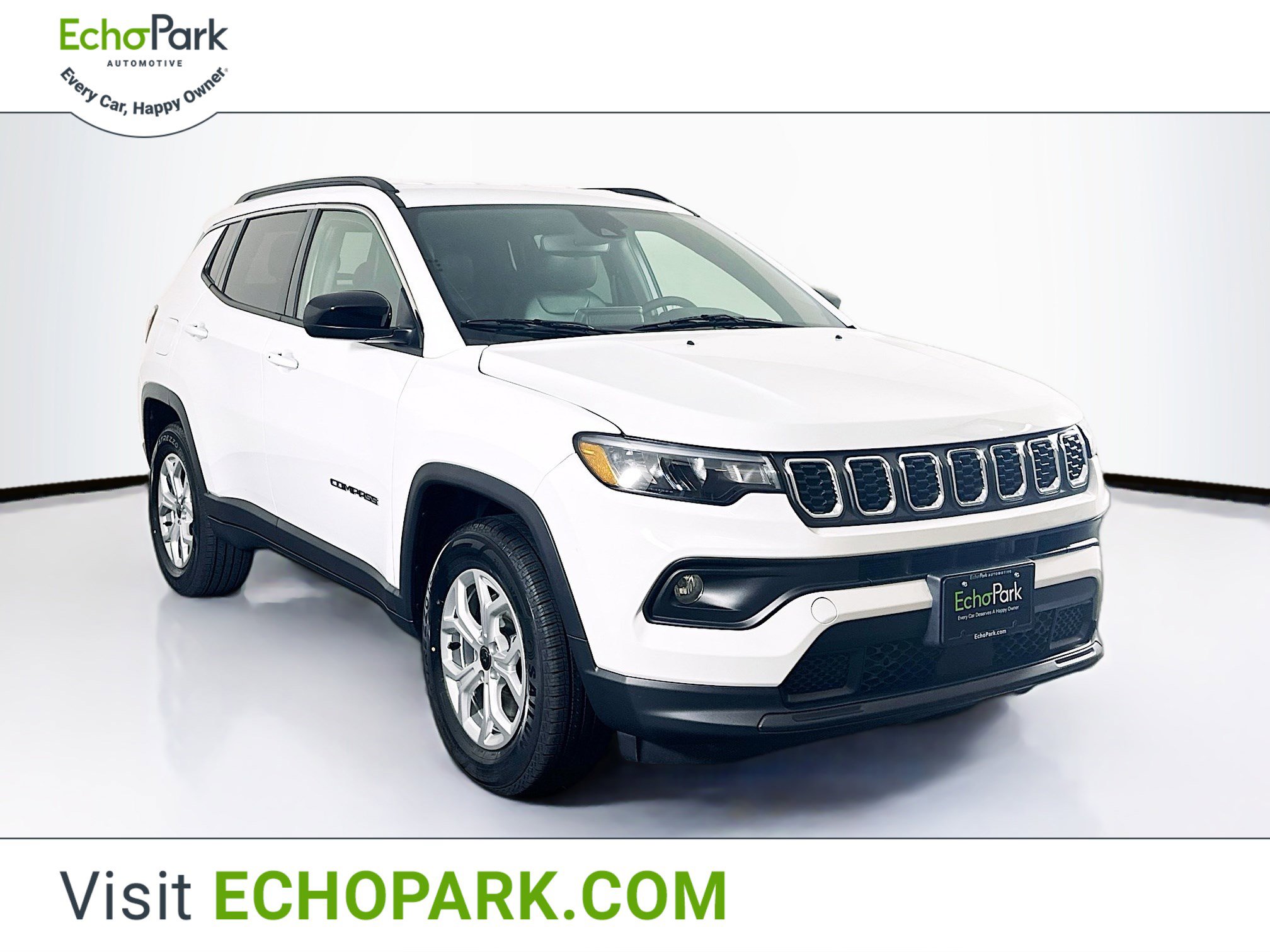 Used 2025 Jeep Compass Latitude image 1